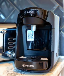 Amazing 3 bedroom, 2 bathroom, ground floor flat with garden, near train Station and bus stop - 6