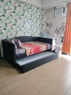 Cubao Manhattan Heights, Unit 8BC Tower B, 1 BR - Manila - 3