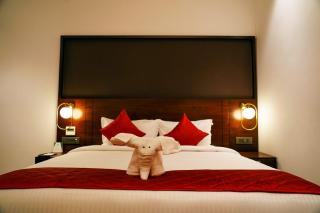 ARK HOTEL AND CONVENTION CENTRE - 4