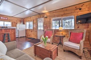 8 Mi to Saddleback Ski Area Cabin with Fire Pit - 7