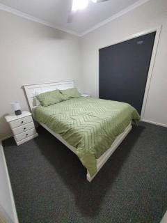 Olley's Place - 5
