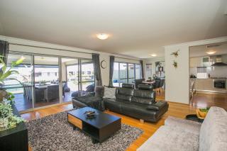 CHILLAX HOUSE - Luxury, Canals, Jetty, Family Friendly - Sleeps 14 in Style! - Mandurah - 3