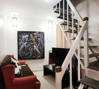 King Arts Bed and Breakfast with WiFi and Netflix! Near Bluemoon and Angelfields - Silang - 0