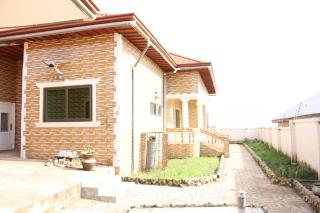 Masbella Airbnb - 8