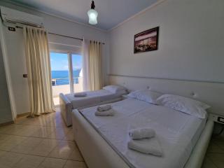 Hotel Artur - Ksamil - 9