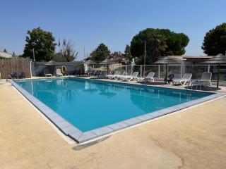 Mobil Home avec spacieuse terrasse à Meschers proche de Royan - 4