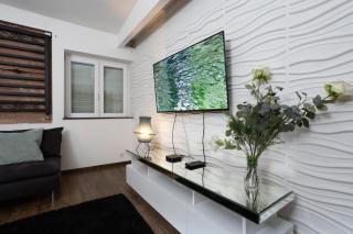 Nightingale Luxury Apartment - Budapest - 3