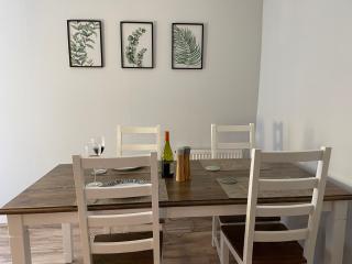 Coachmans Cottage - 1