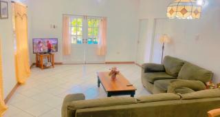 Ursula Guesthouse in Bon Accord - Crown Point - 3