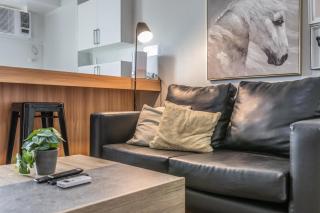 7th floor Cebu IT Park studio walking distance to everything - 1