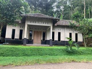 Aren Homestay - Giripurno - 0