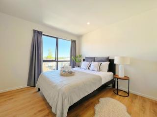 Fabulous house where you can call it home - Auckland - 3