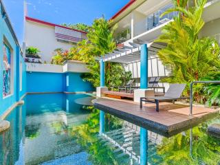 urban oasis in the heart of town - Port Douglas - 2