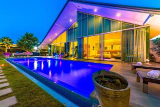 Large Private Pool Villa with 7 Bedrooms 7B - 0