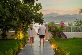 Icon Beach Suites Hotel Sovalye Island - 4