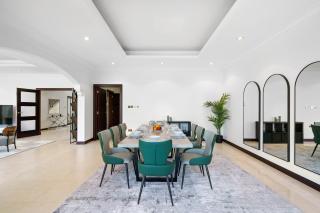 Villa Grande on Palm Jumeirah - 6 BR + kids room - Dubai - 3