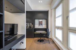 Easylife - Elegante monolocale in Corso Magenta - Milan - 0
