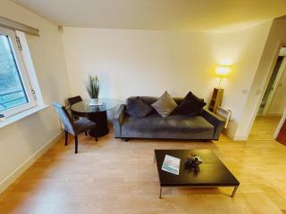 Modern City Centre Apartment Private Parking Space - Sleeps 4 - Newcastle upon Tyne - 5