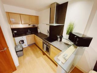 Modern City Centre Apartment Private Parking Space - Sleeps 4 - Newcastle upon Tyne - 7