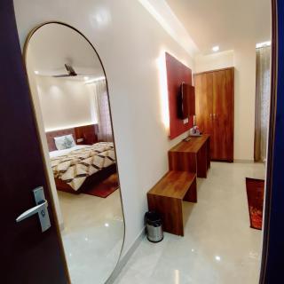 Hotel Luxuria - Ludhiana - 3