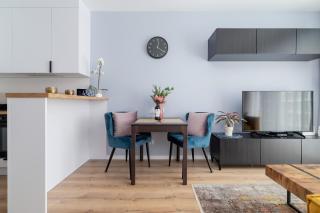 Tauron Arena Premium Apartment with Underground & Outdoor Parking by Renters Prestige - 5