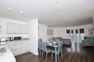 Serviced Apartments In Liverpool City Centre - L1 Boutique by Happy Days - Liverpool - 0