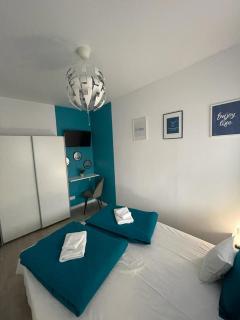 Phoenix Luxury Apartment - Oradea - 4