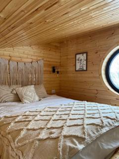 MoodySun Studio, remote tiny home - 1