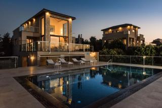 Magnifique villa avec piscine au bord de mer - Chorafakia - 9