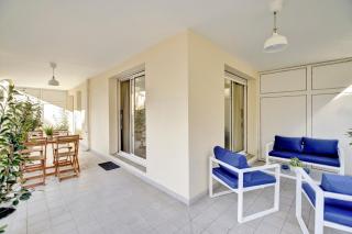 Le Bienheureux Beau T2 en plein centre avec grande Terrasse - 2