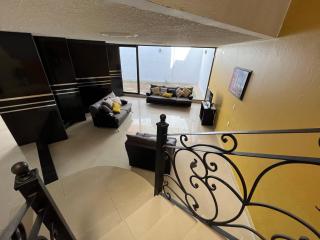 BEAUTIFUL PRIVATE HOUSE in the downtown with 3 floors - 8