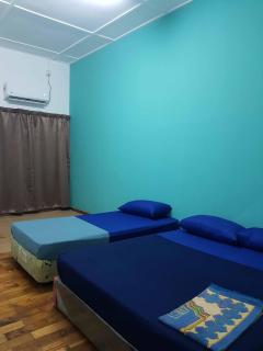 4 Bedroom House Indera Mahkota 8 Kuantan Homestay - Kuantan - 4