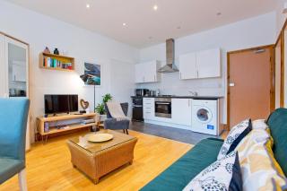 Comfortable Highbury Fields 1 Bedroom apartment - parking by request - 4