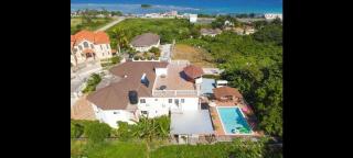Hills Royale Villa -Ironshore Montego Bay - 2