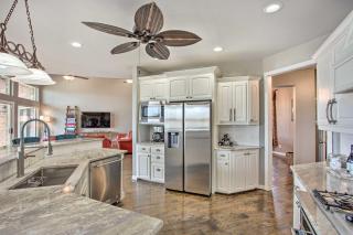 Lakefront Little Elm Escape with Views and Pool Table! - 3