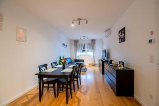 Flexible SelfCheckIns 41 - Zagreb - Luxury - Parking - Loggia - Brand New - Zagreb - 3