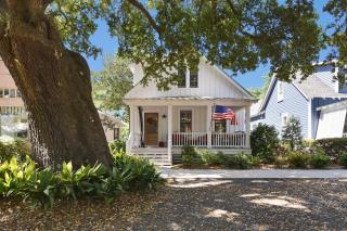UnCorked Cottage - 0