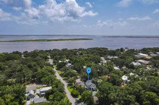UnCorked Cottage - Southport - 5
