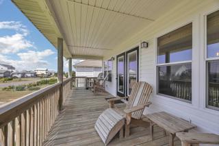 Dolphin Delight - Oak Island - 7