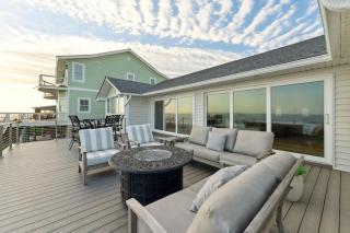 1105 E Arctic White Sands Stunning Oceanfront House - 4