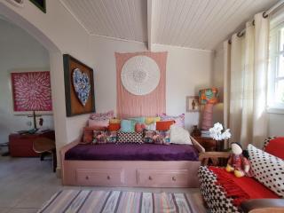 Casa decorada com garagem perto da Praia Perequê - Ilhabela - 1