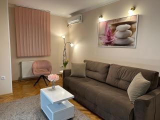 Prestige Apartment 2 - Novi Sad - 8