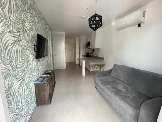 2br aptSurrounded by history with Modern Amenities - 7