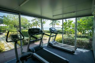 Escape Condominiums Beachfront Suites - Mae Phim - 6