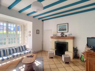 Maison de Caractère avec Jardin, à 300m de la Plage et Commerces - FR-1-361-60 - Jullouville-les-Pins - 0