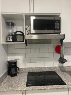 2br aptSurrounded by history with Modern Amenities - 9