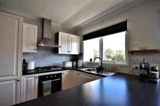 Esplanade Sophistication - Close to Town - Inverloch - 7