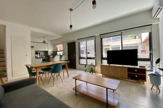 Departamento con terraza, parrilla y piscina - Buenos Aires - 0
