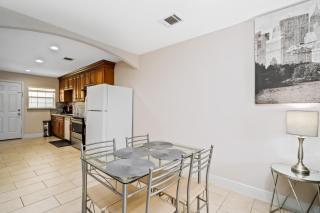 Opulent, Luxurious & Modern APT 7 Min From TX Med Center - Houston - 6