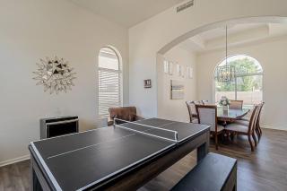 King Bed! Destination Glendale Luxury Home - 7